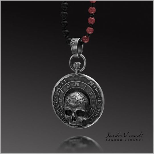 Pendant "Memento Mori"