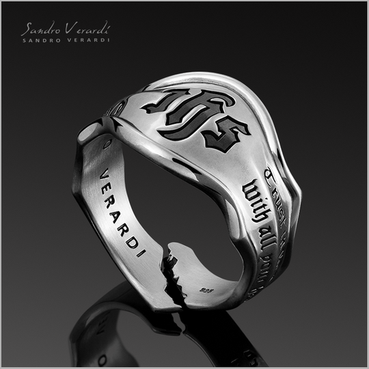 Silver Ring "IHS"