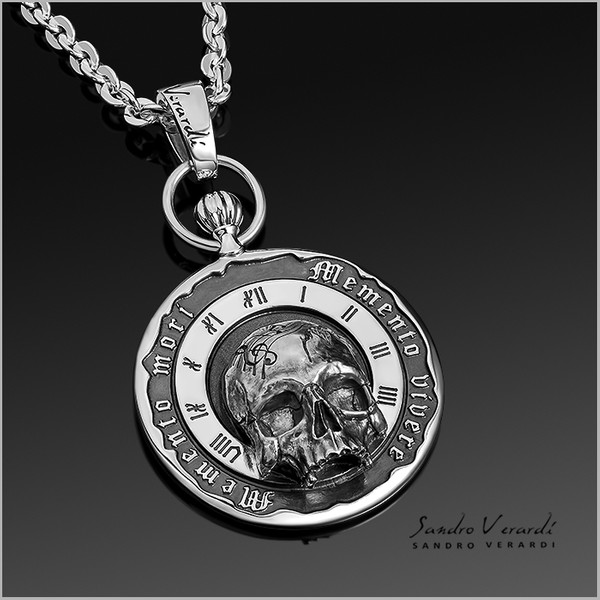 Pendant "Memento Mori"